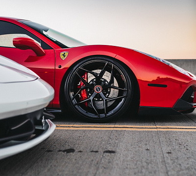 Фото дисков Brixton Forged PF5 на Ferrari 488