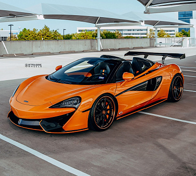 Фото дисков Strasse Wheels SV10T Deep Concave FS на McLaren 570S
