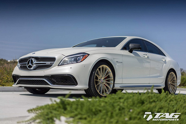 Фото дисков HRE P103 Глянцевая шампань на Mercedes-Benz CLS (C218)