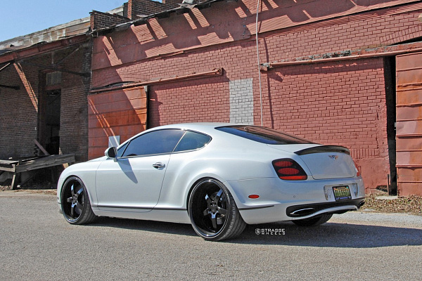 Фото дисков Strasse Wheels S5 Signature Черный глянец на Bentley Continental GT II