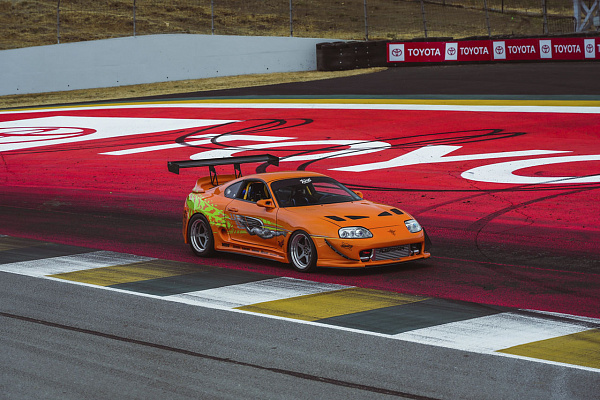 Фото дисков Motegi Racing MF416 Battle V Сатиновый графит на Toyota Supra A80