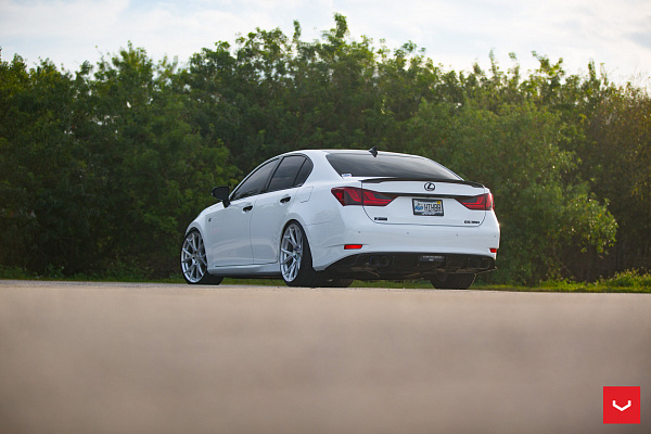 Фото дисков Vossen VFS-6 Серебро на Lexus GS IV