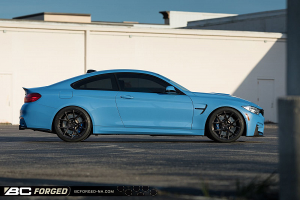 Фото дисков BC Forged RZ05 Глянцевый темный лак на BMW 4/M4 (F32/F82)