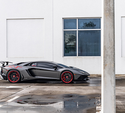 Фото дисков Strasse Wheels SV10-RS Performance на Lamborghini Aventador