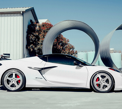 Фото дисков Strasse Wheels S5 Track на Chevrolet Corvette C8