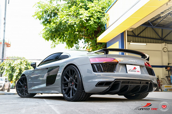 Фото дисков Vossen CG-204 Черный матовый на Audi R8 (4S)