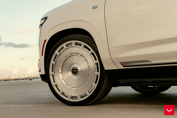 Фото дисков Vossen HF-9 Глянцевый лак на Cadillac Escalade V