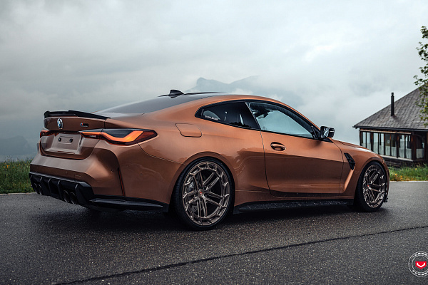 Фото дисков Vossen LC3-03T Глянцевый темный лак на BMW 4/M4 (G22/G82)
