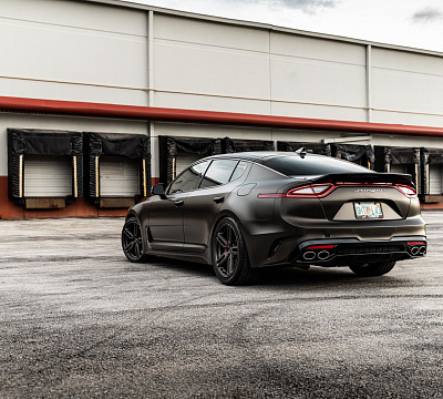 Фото дисков Vossen HF-1 на Kia Stinger