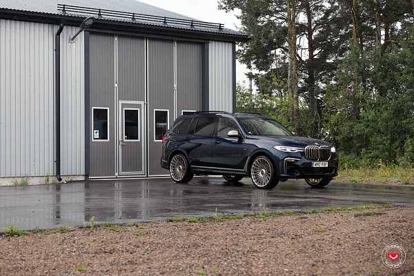 Фото дисков Vossen S17-14 Глянцевый лак на BMW X7 (G07)