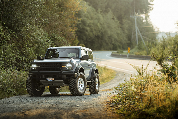 Фото дисков Black Rhino BAHARI Сатиновый лак на Ford Bronco