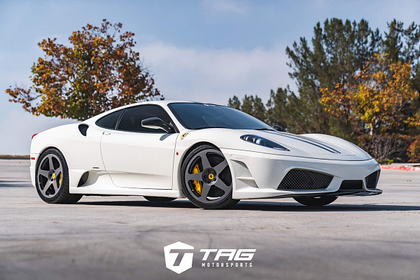 Фото дисков HRE 305M Сатиновый графит на Ferrari F430