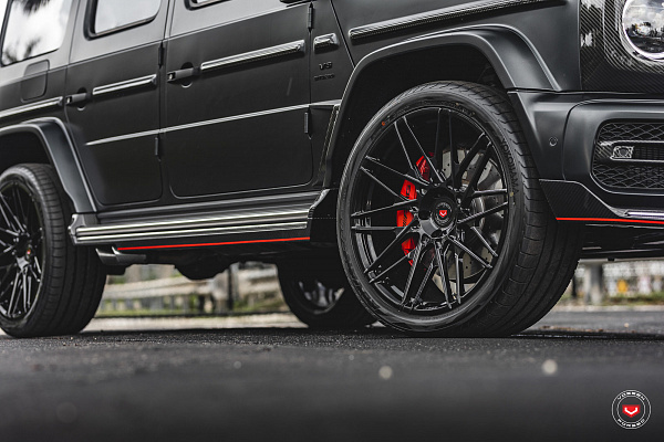 Фото дисков Vossen S17-07 Черный глянец на Mercedes-Benz G-Class III