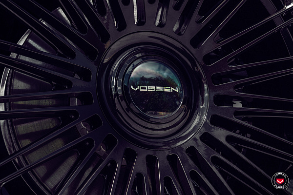 Фото дисков Vossen S17-14 Черный глянец на BMW 7 (G70)