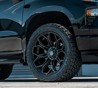 Фото дисков 4PLAY 4P83 на Chevrolet Silverado IV