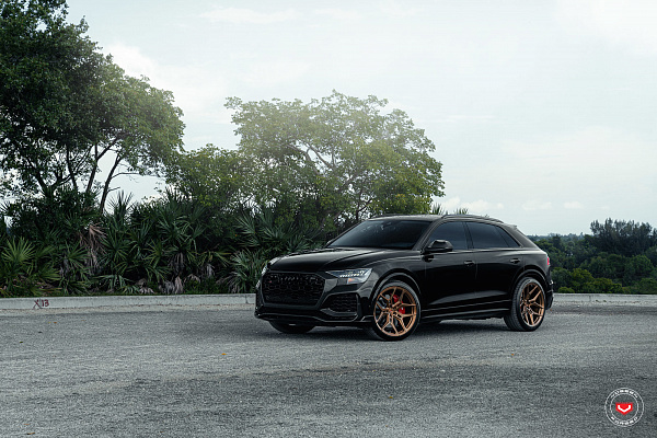 Фото дисков Vossen EVO-4 Глянцевая темная медь на Audi Q8