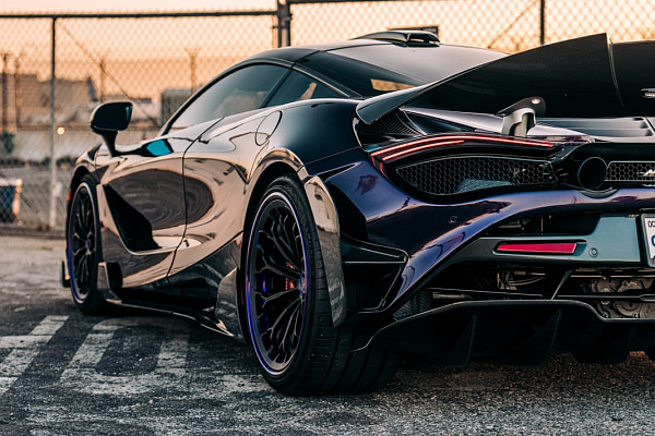 Фото дисков Brixton Forged CM6-RS Черный сатин на McLaren 720S