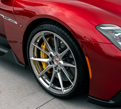 Фото дисков Vossen EVO-2 на Maserati MC20