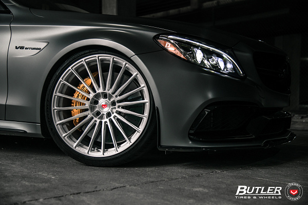 Фото дисков Vossen S17-04 Глянцевый темный лак на Mercedes-Benz C-Class (W205)