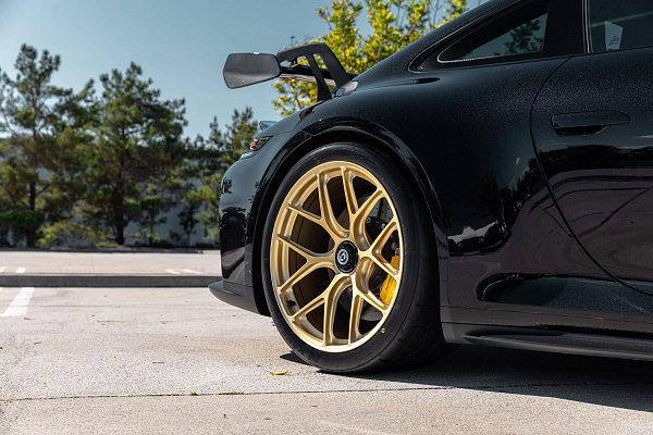 Фото дисков HRE R161 Lightweight Сатиновое золото на Porsche 911 VIII