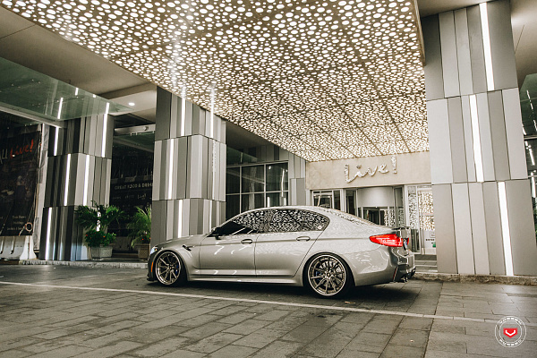 Фото дисков Vossen EVO-2R (3-Piece) Глянцевый тонированный лак на BMW 5/M5 (G30/F90)