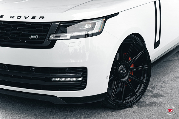 Фото дисков Vossen S17-12 Черный глянец на Land Rover Range Rover V