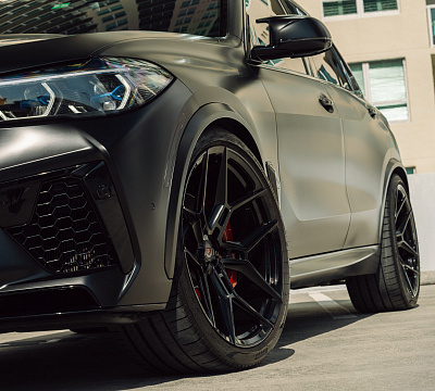 Фото дисков Vossen EVO-4 на BMW X5/X5 M (G05/G18/F95)