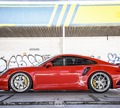 Фото дисков Strasse Wheels SM5R Deep Concave Monoblock на Porsche 911 VII