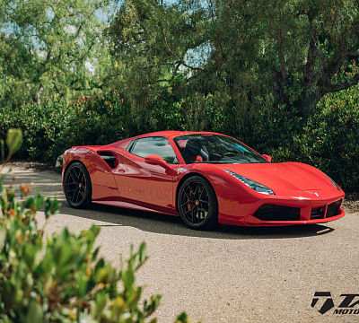 Фото дисков HRE R101 Lightweight на Ferrari 488