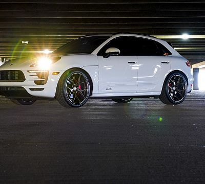 Фото дисков Vossen HF-5 на Porsche Macan I