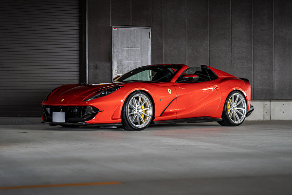 Фото дисков HRE P104SC Глянцевый лак на Ferrari 812