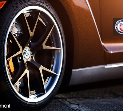 Фото дисков HRE S101 на Nissan GT-R