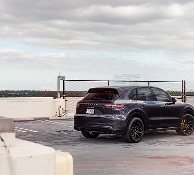 Фото дисков Vossen HF-2 на Porsche Cayenne III