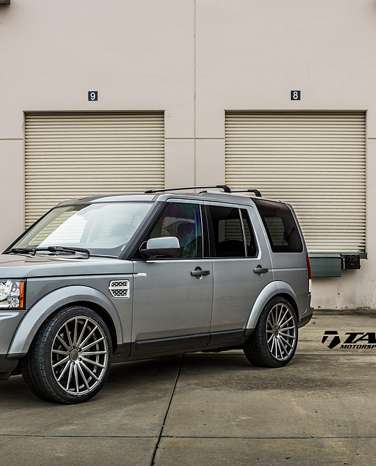 Фото дисков VFS-2 Серебро на Land Rover Discovery IV