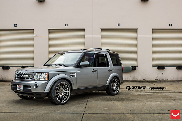 Фото дисков Vossen VFS-2 Серебро на Land Rover Discovery IV