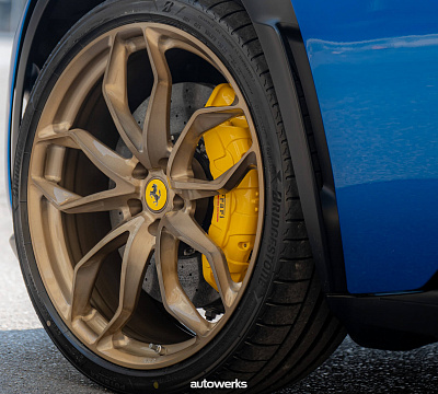 Фото дисков HRE P201 на Ferrari Purosangue