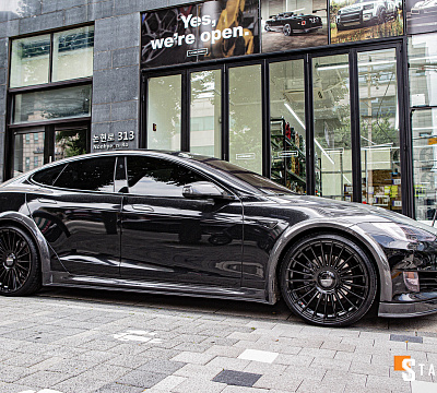 Фото дисков Vossen HF-8 на Tesla Model S