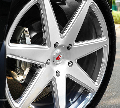 Фото дисков Vossen CG-207 на Toyota Land Cruiser 200