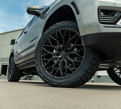 Фото дисков Vossen HF6-3 на GMC Yukon V