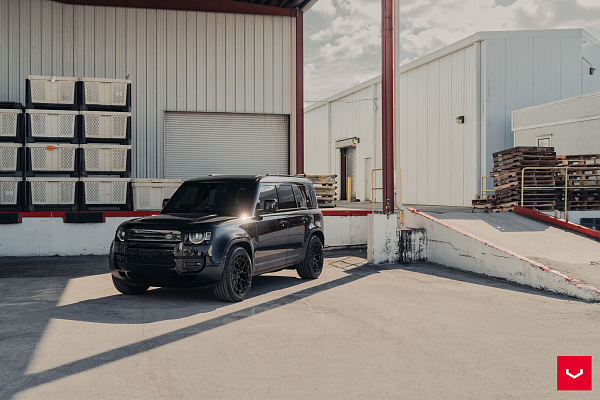 Фото дисков Vossen HFX-1 (5-Lug) Черный глянец на Land Rover Defender II