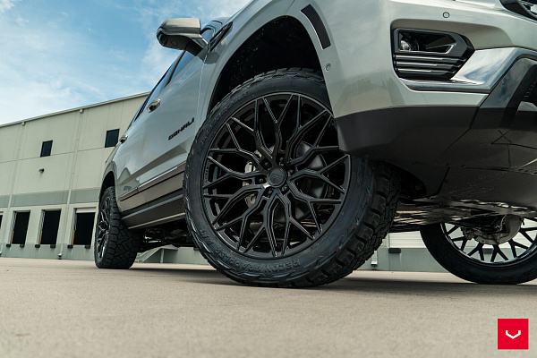 Фото дисков Vossen HF6-3 Черный сатин на GMC Yukon V