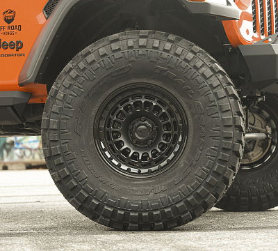 Фото дисков Black Rhino SAHARA на Jeep Gladiator II (JT)