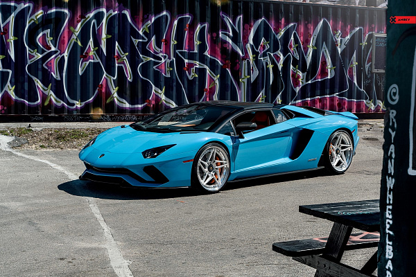 Фото дисков Anrky S3-X3 Глянцевый лак на Lamborghini Aventador