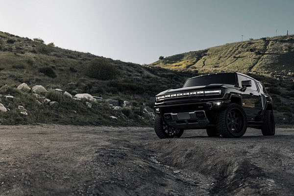 Фото дисков Brixton Forged BX01-M Черный матовый на GMC Hummer EV