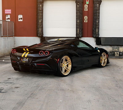 Фото дисков HRE S107SC на Ferrari F8