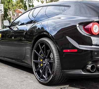 Фото дисков CEC C26 на Ferrari FF