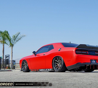 Фото дисков BC Forged HCA162 на Dodge Challenger III
