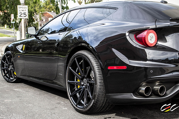 Фото дисков CEC C26 Черный сатин на Ferrari FF
