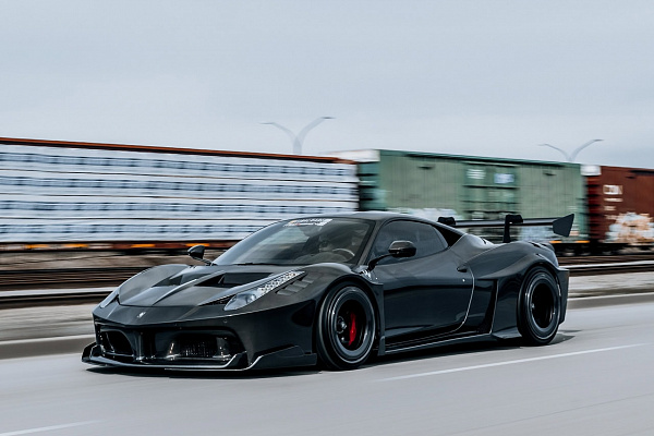 Фото дисков Brixton Forged PF7 Aerotech Черный сатин на Ferrari 458