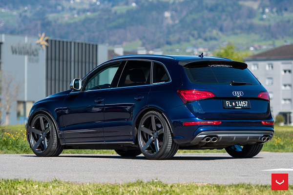 Фото дисков Vossen CV3 Глянцевый графит на Audi Q5 (8R)